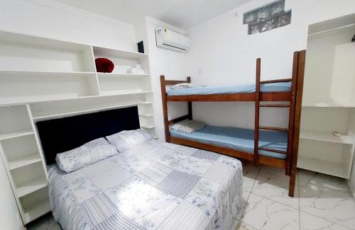 Jardim Nautilus Apartment | Quarto e Sala com Ar Condicionado, TV e Cozinha