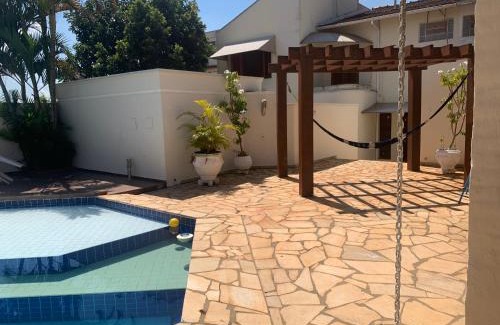 Ouro Fino House | Quarto em casa c/piscina