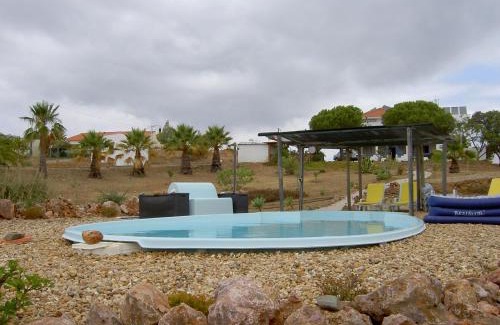 Vila Real Santo Antonio Hotel | Quartos Com Boas Vistas