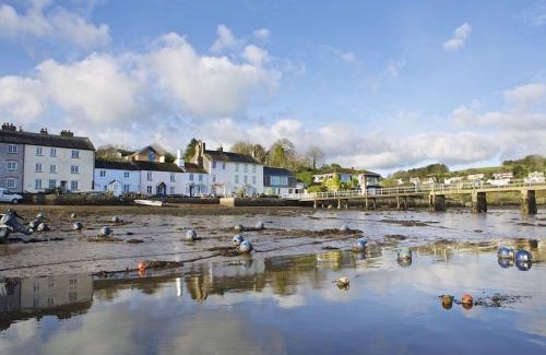 Dittisham House | Quay Cottage Nautical themed Right on the estuary Dittisham Family friendly