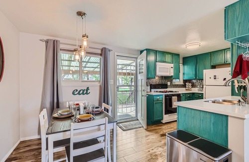 Arvada House | Quay Getaway