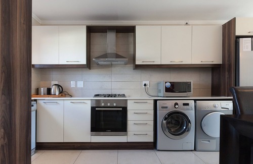 Century City Apartment | Quayside 301 by CTHA
