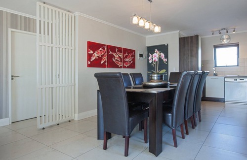 Century City Apartment | Quayside 301 by CTHA