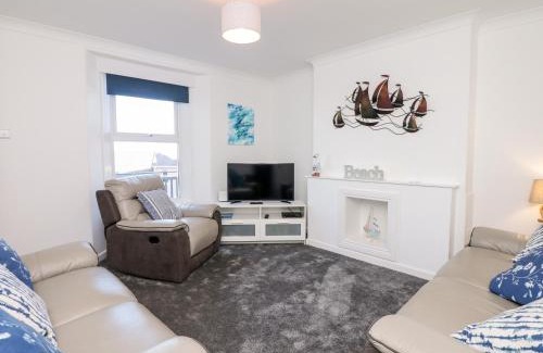 Brixham House | Quayside View