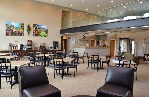 Polk City Hotel | Qube Hotel - Polk City