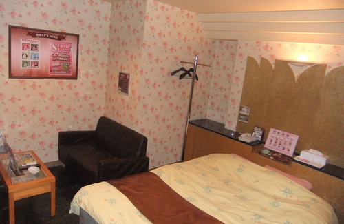 Koya-cho Hotel | Que Sera Sera - Adults Only