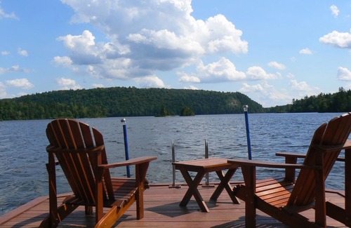 Mauricie Ski Chalet | Quebec, chalet at lake Carillon