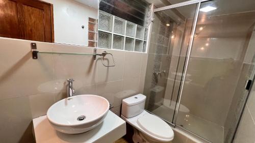 Aguas Calientes House | QUECHUA´S HOUSE Hostal & Coffee