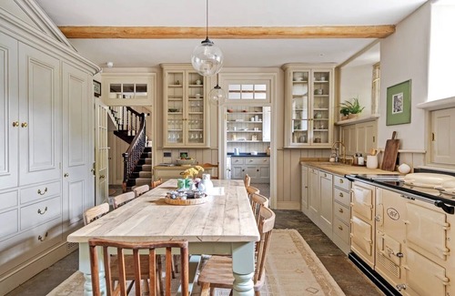 Bathampton House | Queen Anne period home near Bath