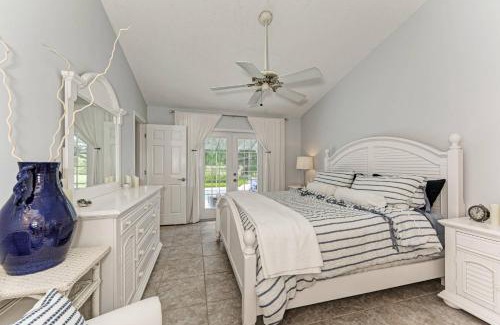 Whitfield House | Queen Palm Villa