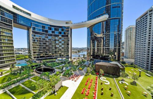 Brisbane Central Business District Apartment | Queen's Residence - Brand New Apt on the Star BNE