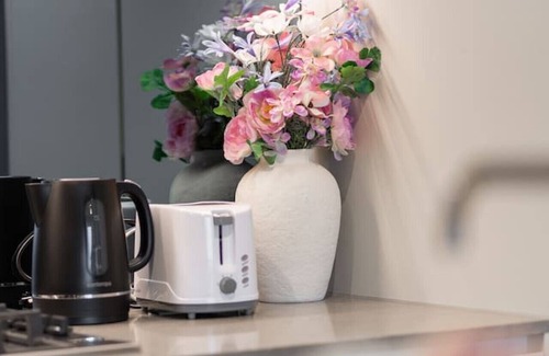 Brisbane Central Business District Apartment | Queen's Wharf-Be the First to stay at a 5-Star Apt