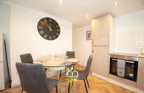 Peterhead Apartment | Queen Street Stay - SJA Stays - Modern 2 Bed Apartment