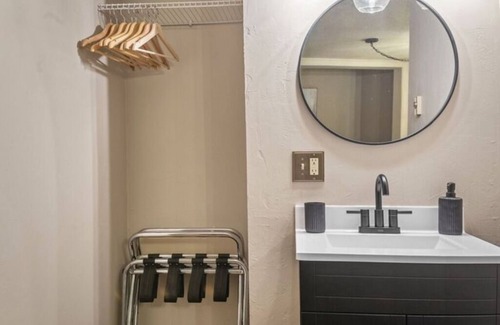 Rapid City Bed & Breakfast | Queen Suite 2 - Black Forest Inn Bed and Breakfast