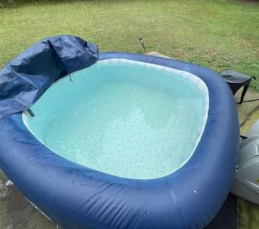 Church Street House | Queen Suite - Hot Tub - WiFi
