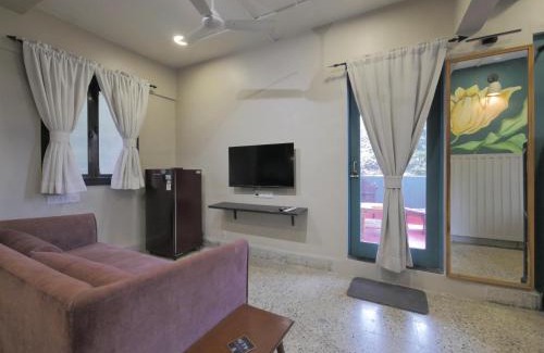 Pali Hill Apartment | Queenie - Bandra west