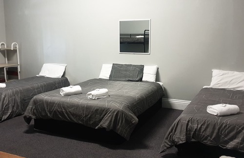 Roma Hotel | Queens Arms Hotel