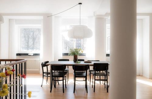 Indre By Apartment | Queens Courtyard by Daniel&Jacob's