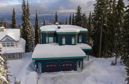 Silver Star Mountain House | Queenski