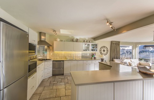 Lake Hayes House | Queenstown Country Lodge - Boutique Accommodation