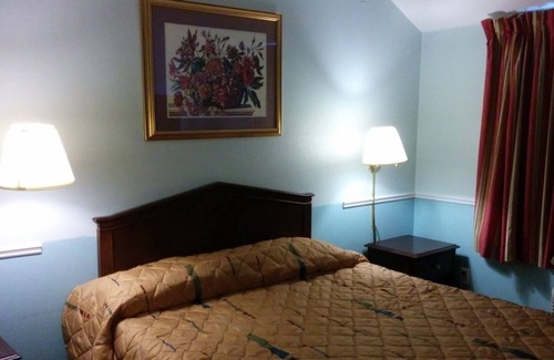 Humber Bay Hotel | Queensway Motel