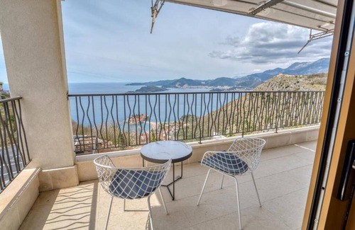 Sveti Stefan Apartment | Quercus Residences Apartments