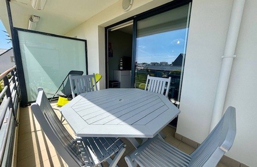Quiberon Apartment | Quiberon: Appartement 2 Pièces, Balcon Sud, Parking, WIFI, Proche Plage et Centre, 2 Pers, 43m²