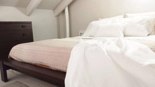 Cavaglia Apartment | Quick Home Loft
