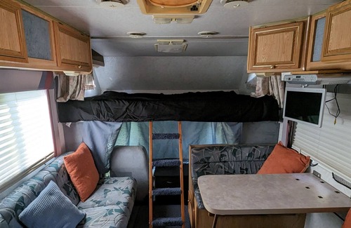 Grant County House | Quick stay? Come to Hideaway! RV that sleeps all your out of town guests!