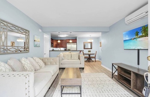 Clairemont Condo | Quiet 1BR, Pool, Parking, Washer/Dryer, Pets OK
