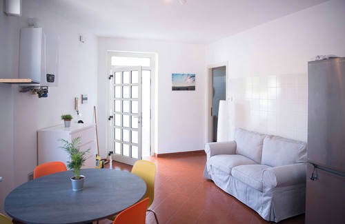 Ortona Apartment | Quiet 2 bedroom apartment in villa with pool and barbecue, 1km from the sea
