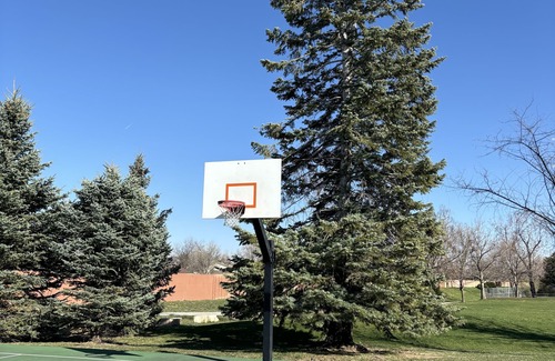 Park East House | Quiet 2 BR, close to C.U. and bike path