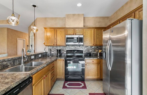 Port Isabel House | Quiet 3/2 Hideaway w/Pool Access