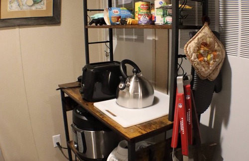 Pomerene House | Quiet 3-bedroom 2024 Home with WiFi