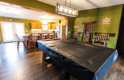 Van Buren County House | Quiet 3 bedroom house on 11 acres with 3 acre fully stocked private pond.