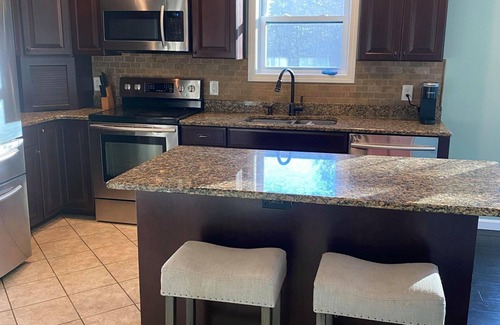 Granby House | Quiet 3 BR 1.5 Bath Duplex Near 5 Colleges, Connecticut River, and Hiking Trails