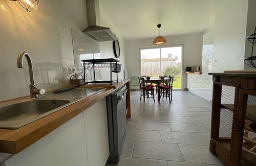 Saint-Denis-d'Oleron House | Quiet 3-Room House Near Ocean & Lighthouse - Sleeps 6 - WIFI, Parking
