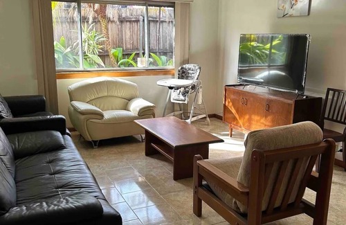Belmore House | Quiet 4 Bedrooms House in Belmore