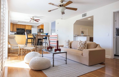 Fountain Valley House | Quiet 4 BR Home with Pool + Patio