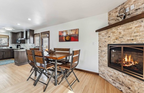Breckenridge House | Quiet Alpine Escape With Hot Tub & Deck