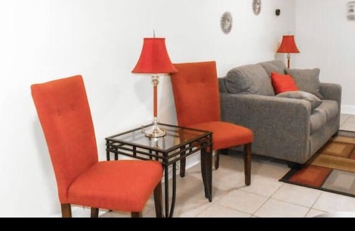 Fort Valley Apartment | Quiet and clean 2 BD home all yours!!(Green St A)