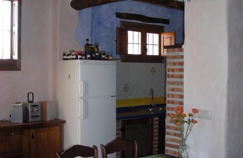Orgiva House | Quiet and comfortable villagehouse,private garden with heatable pool,garage.