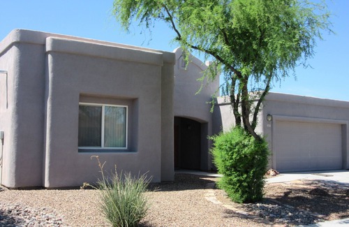 Tucson House | Quiet and comfortable, with beautiful views from the back porch, 2 bedroom