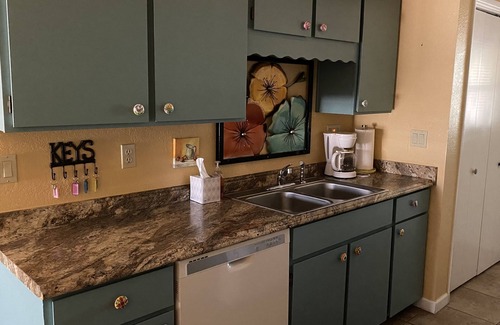 Desert Hills Estates House | Quiet and Cozy DH2 Townhome close to DH social center