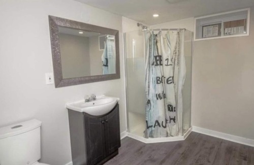 London House | Quiet and Cozy Room in London, ON