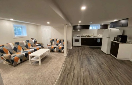 London House | Quiet and Cozy Room in London, ON