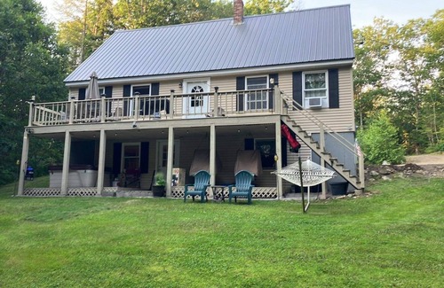 Weeks Mills House | Quiet and private lake front home with hot tub