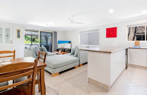 Tugun House | Quiet and Serene Duplex Close To Beach