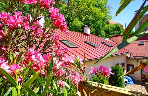 Banska Stiavnica Apartment | Quiet and sunny Mikovini apartment in the busy center of Stiavnica
