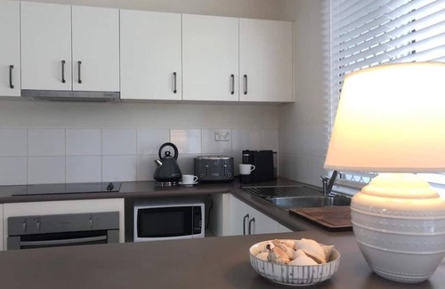 Pimlico House | Quiet and spacious 2 Bed 1 bath Townhouse